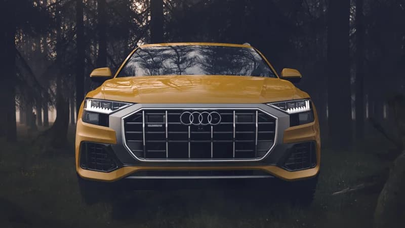 Audi Q8 · Forest lighting