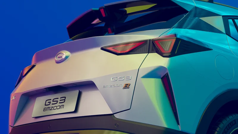 GAC Emzoom · Colour and character